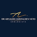um círculo azul escuro com um A em dourado, com o nome dr arnaldo amstalden neto, urologista, em branco
